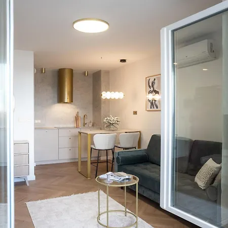 Kobiela Debowe Tarasy Apartment
